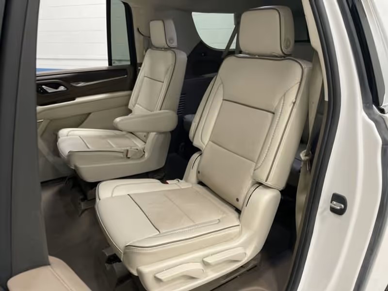 2023 GMC YUKON XL DENALI | Photo Five