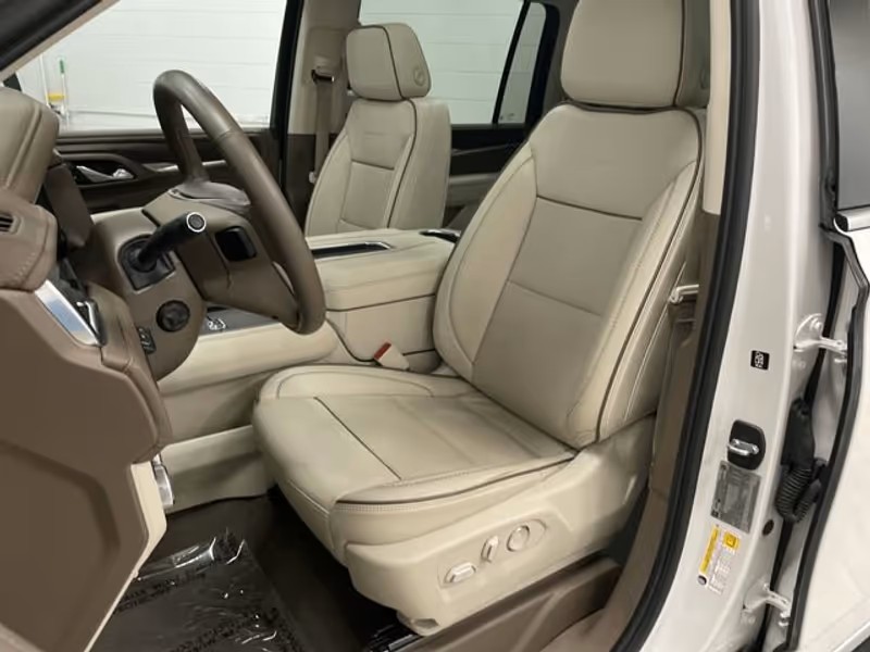 2023 GMC YUKON XL DENALI | Photo Three