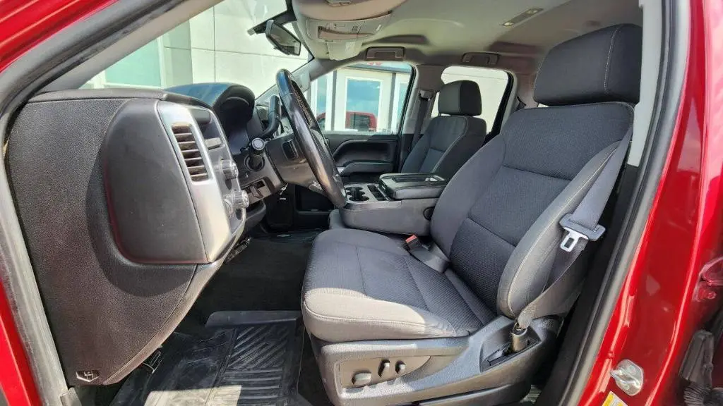 2019 CHEVROLET SILVERADO 1500 LD | Photo Four