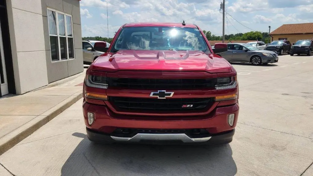 2019 CHEVROLET SILVERADO 1500 LD | Photo Three