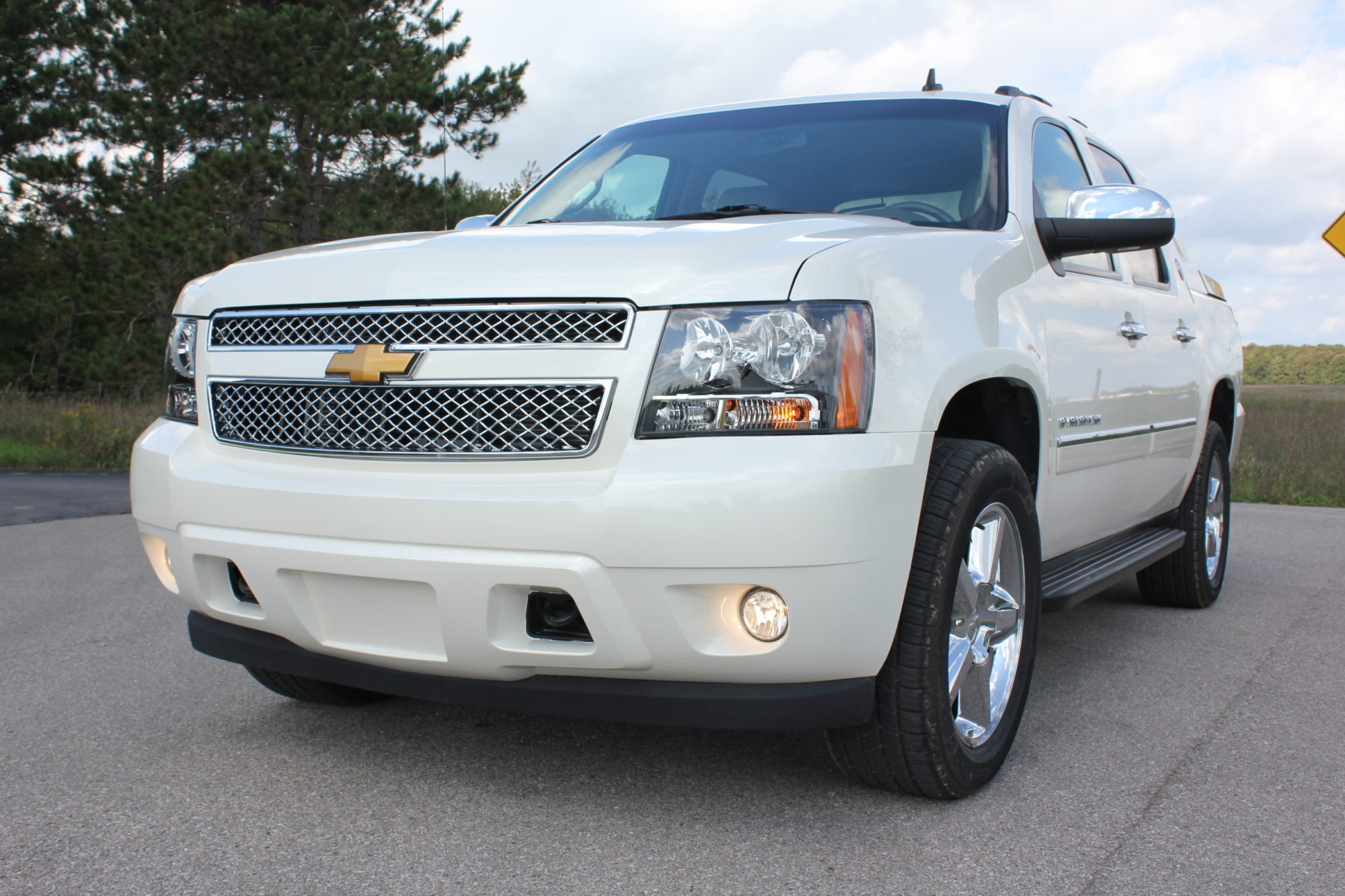 2013 CHEVROLET AVALANCHE LTZ 48K MILES, SUPER CLEAN, FULLY LOADED!!! Ready To Go Autos