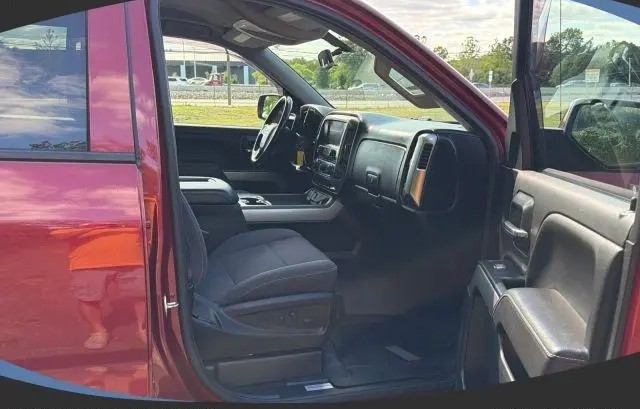 2018 CHEVROLET SILVERADO 1500 LT | Photo Five