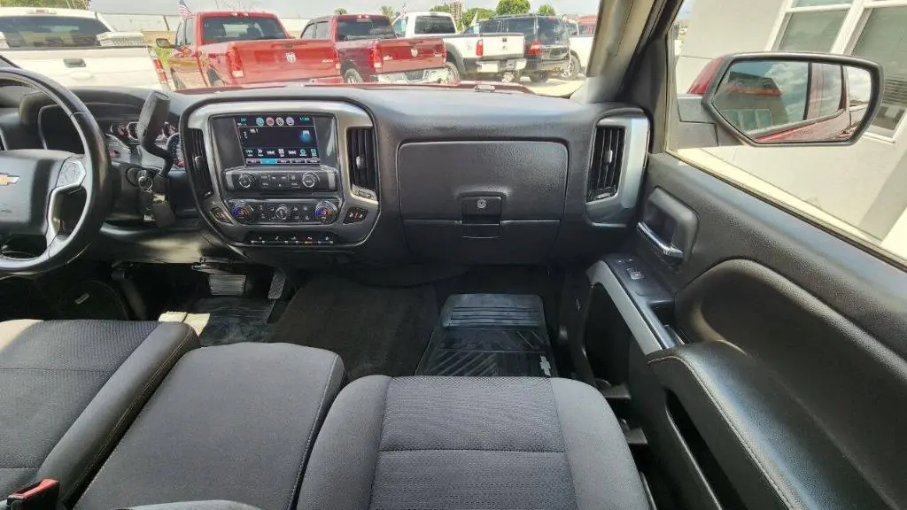 2019 CHEVROLET SILVERADO 1500 LD | Photo Five