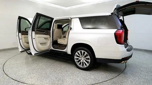2024 GMC YUKON XL DENALI | Photo Four