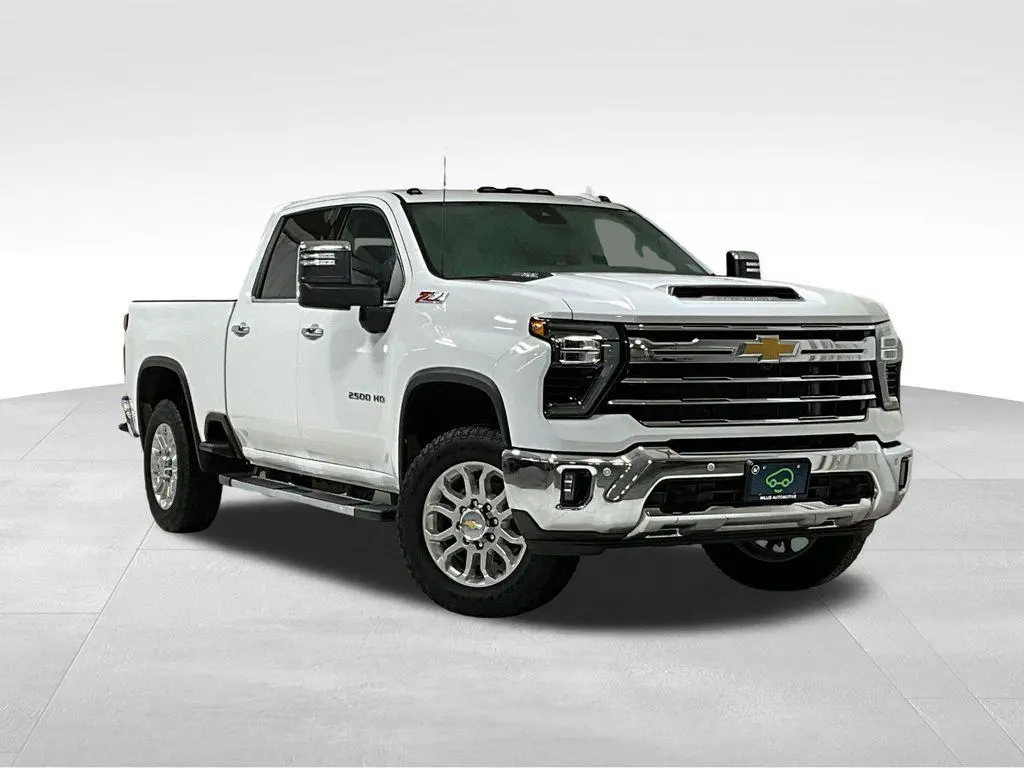 2025 CHEVROLET SILVERADO 2500 | Photo One