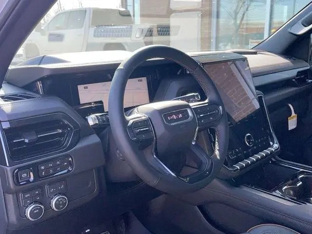 2025 GMC YUKON AT4 | Photo Six